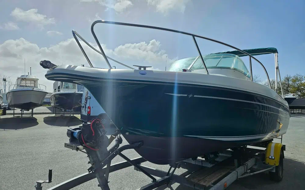 slider 11 Jeanneau cap camarat 615 wa