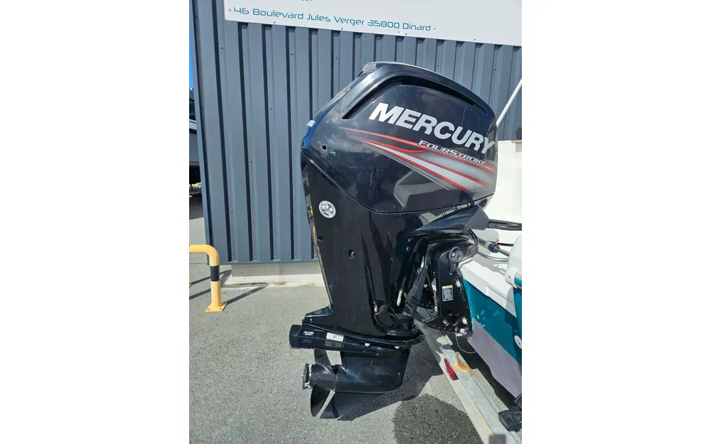 slider 12 Jeanneau cap camarat 615 wa