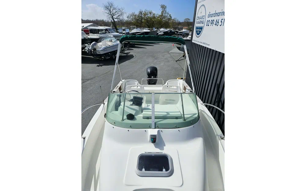 slider 3 Jeanneau cap camarat 615 wa