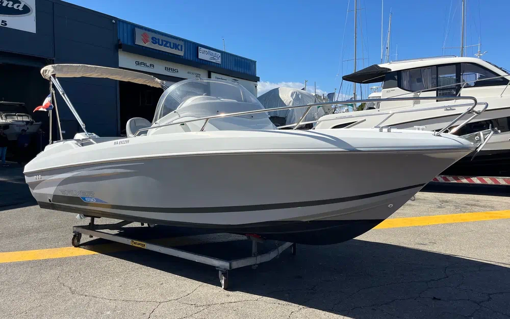 slider 0 Beneteau Flyer 650 Open S2