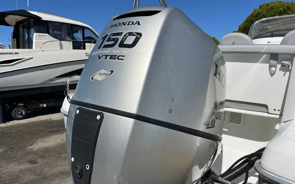 slider 13 Beneteau Flyer 650 Open S2