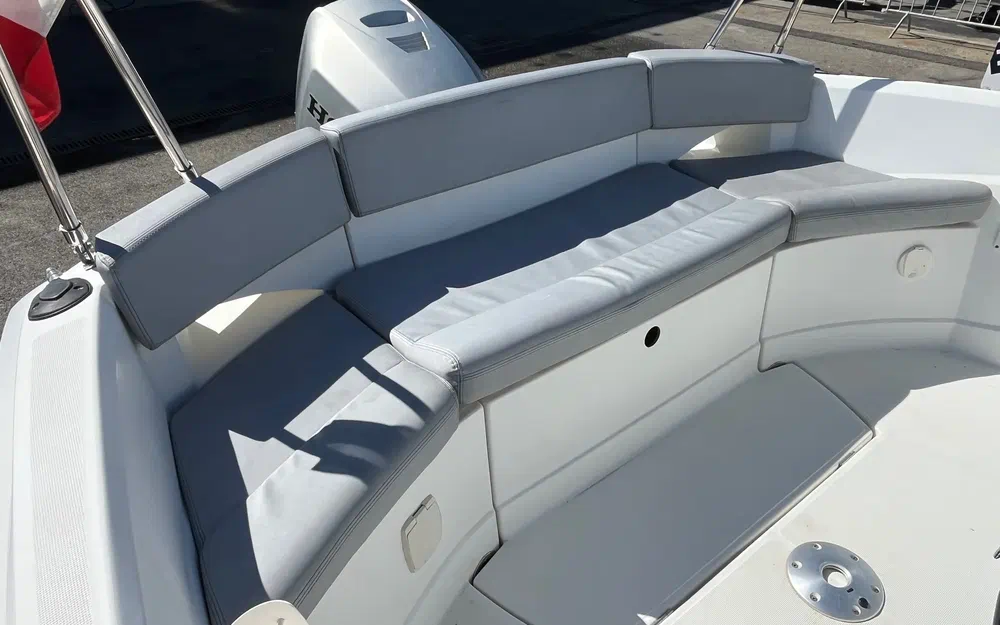 slider 5 Beneteau Flyer 650 Open S2