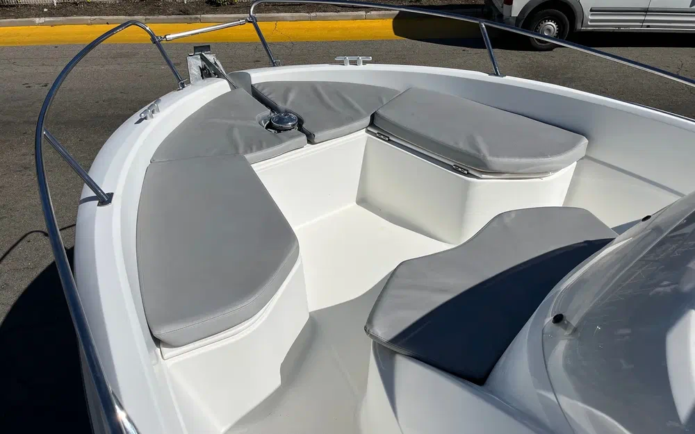 slider 8 Beneteau Flyer 650 Open S2