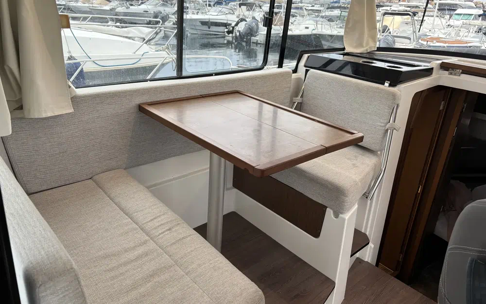 slider 10 Jeanneau Merry Fisher 895 Sport