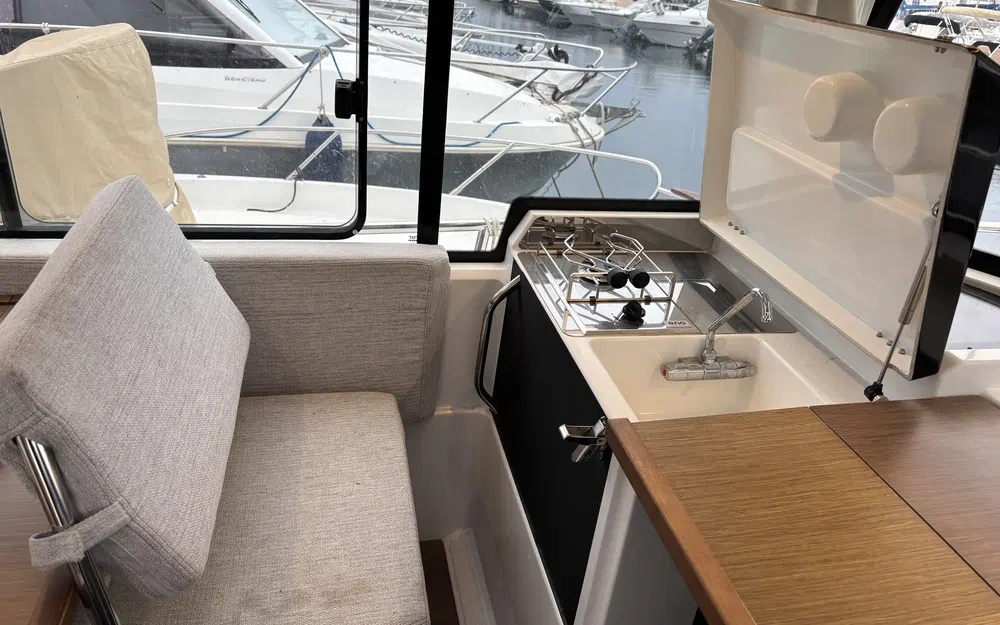 slider 14 Jeanneau Merry Fisher 895 Sport