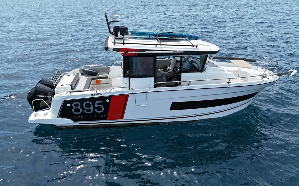 slider 1 Jeanneau Merry Fisher 895