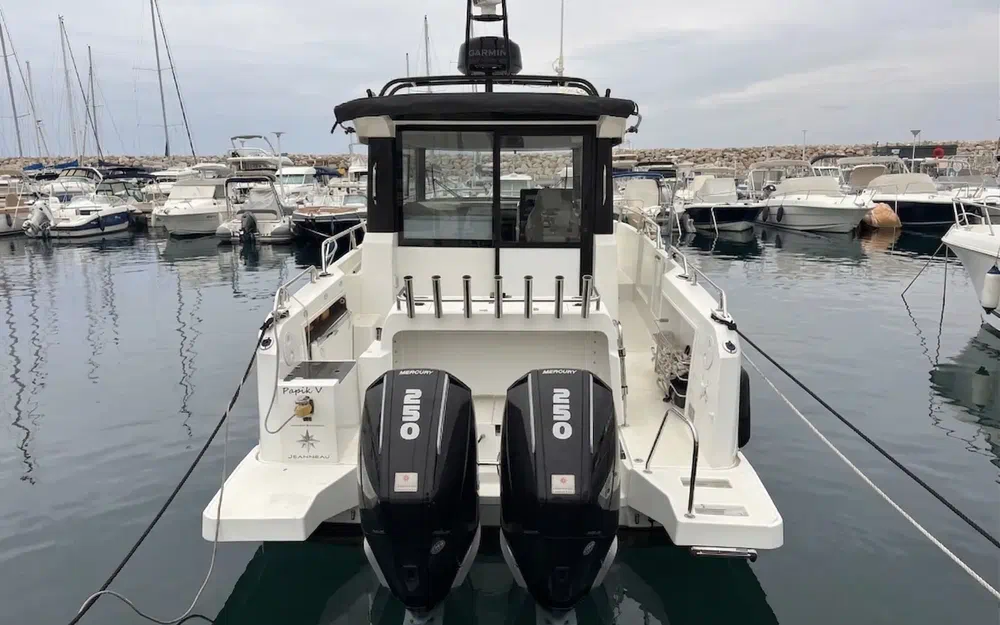 slider 1 Jeanneau Merry Fisher 895 Sport