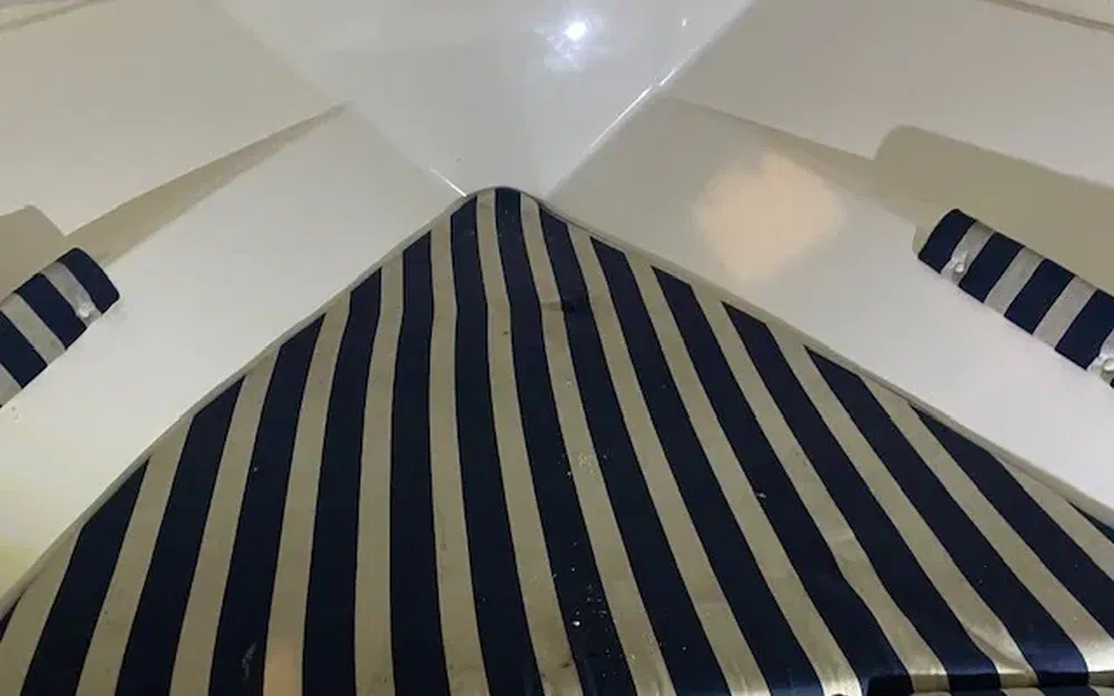 slider 9 B2 Marine Cap Ferret