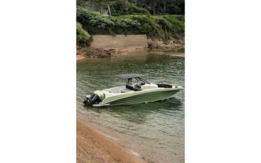 slider 1 Pacific Craft 30 RX