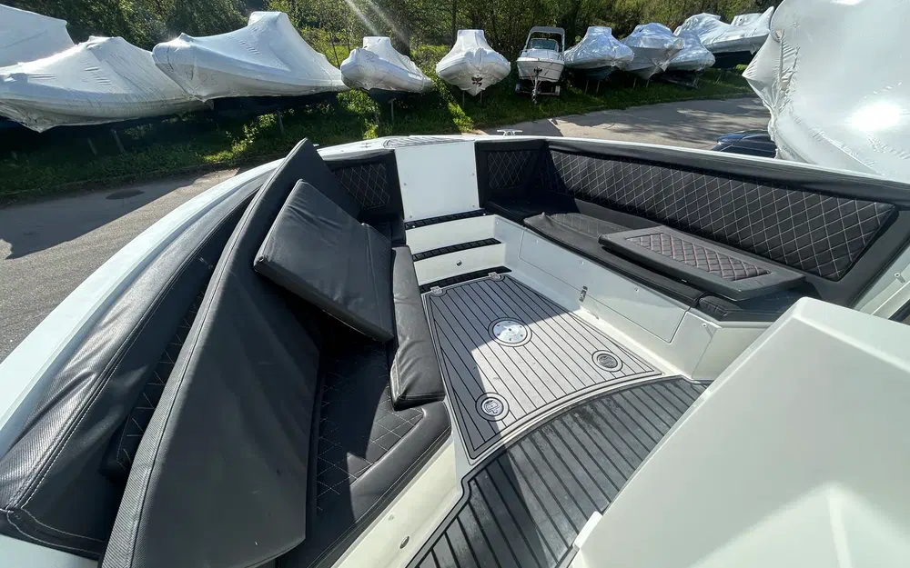 slider 4 Pacific Craft 30 RX