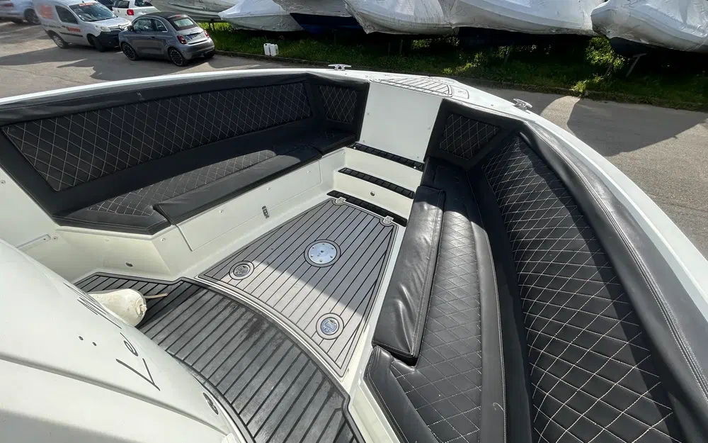 slider 8 Pacific Craft 30 RX