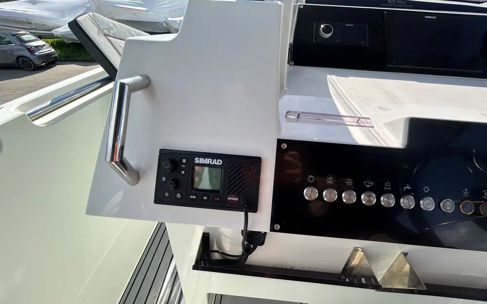 slider 10 Pacific Craft 30 RX