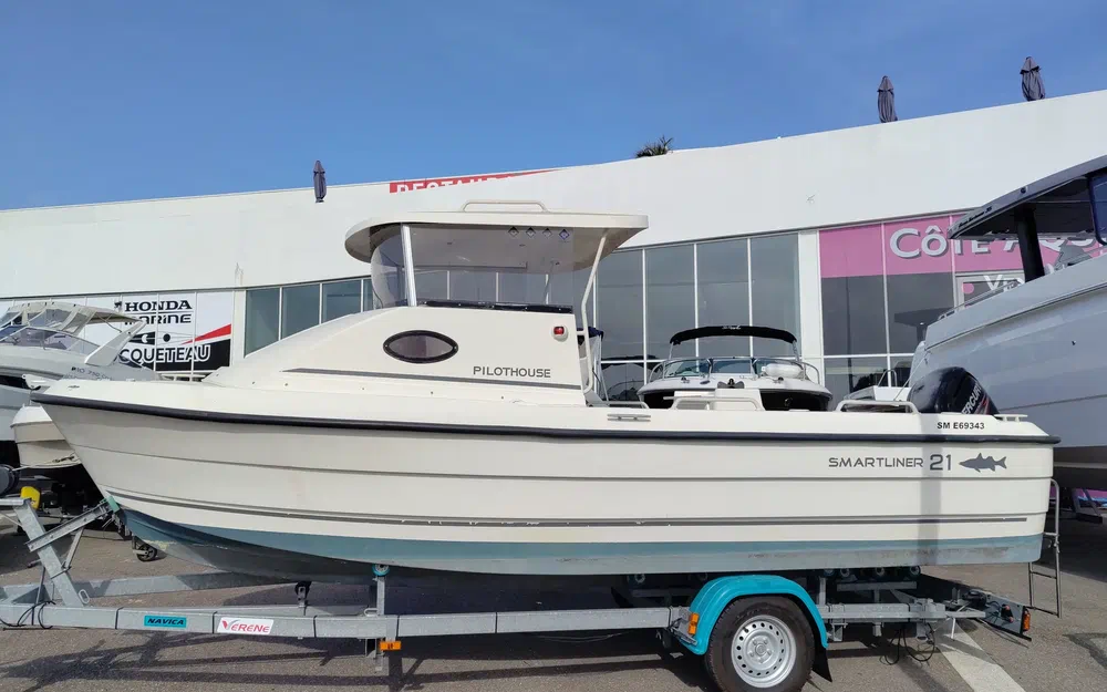 slider 0 Smartliner 21 Pilothouse