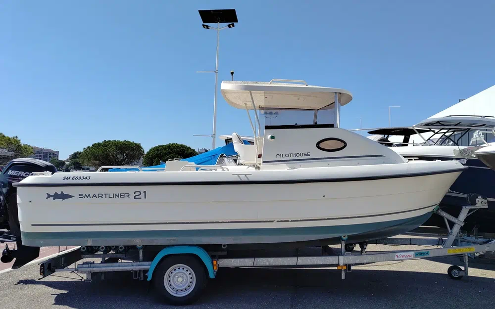 slider 0 Smartliner 21 Pilothouse