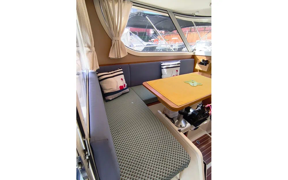 slider 12 Quicksilver 700 Week-End