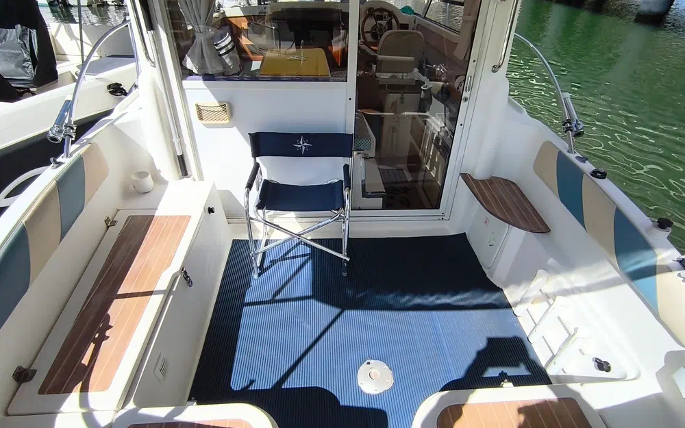 slider 3 Quicksilver 700 Week-End