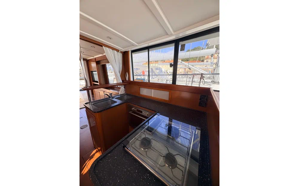 slider 16 Beneteau Swift Trawler 44