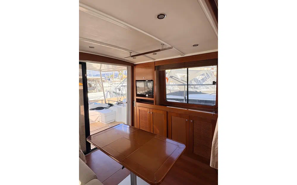 slider 7 Beneteau Swift Trawler 44