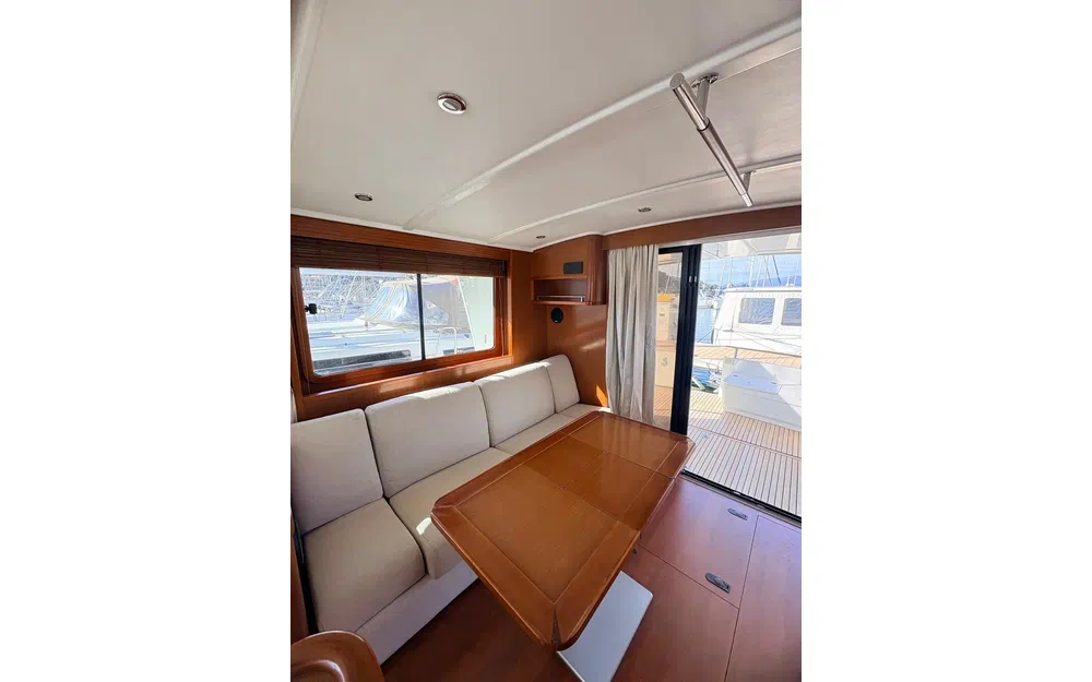 slider 8 Beneteau Swift Trawler 44
