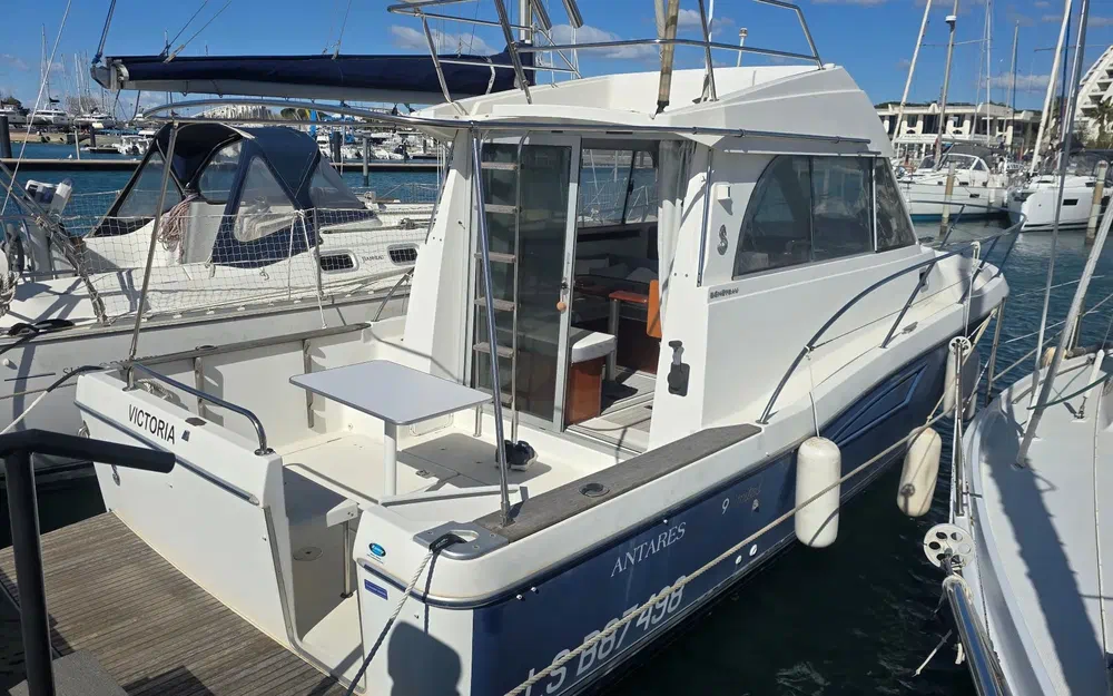 slider 0 Beneteau Antares Serie 9 Limited