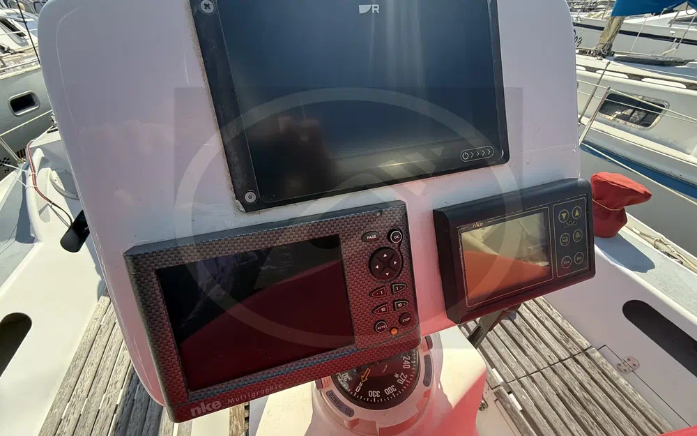 slider 9 Alubat Ovni 395