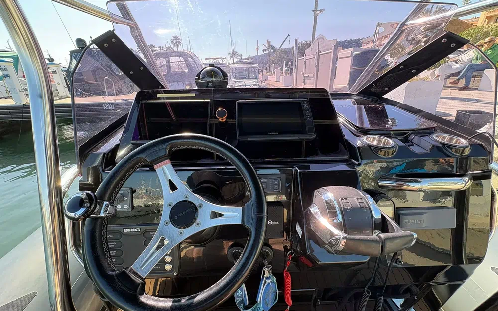 slider 18 Brig Eagle 10