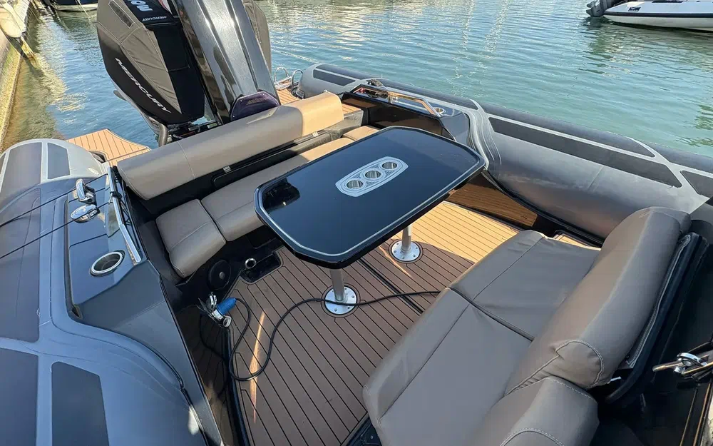 slider 5 Brig Eagle 10