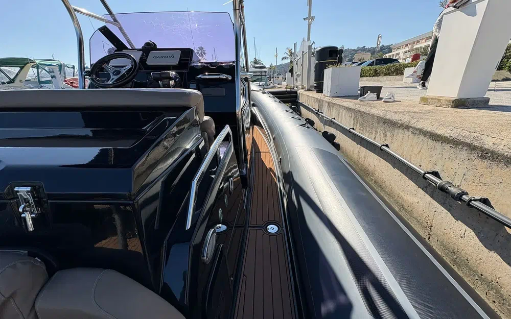 slider 8 Brig Eagle 10