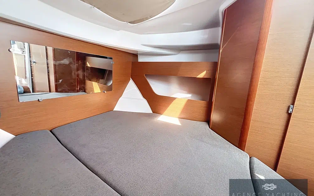 slider 11 Jeanneau Merry Fisher 755