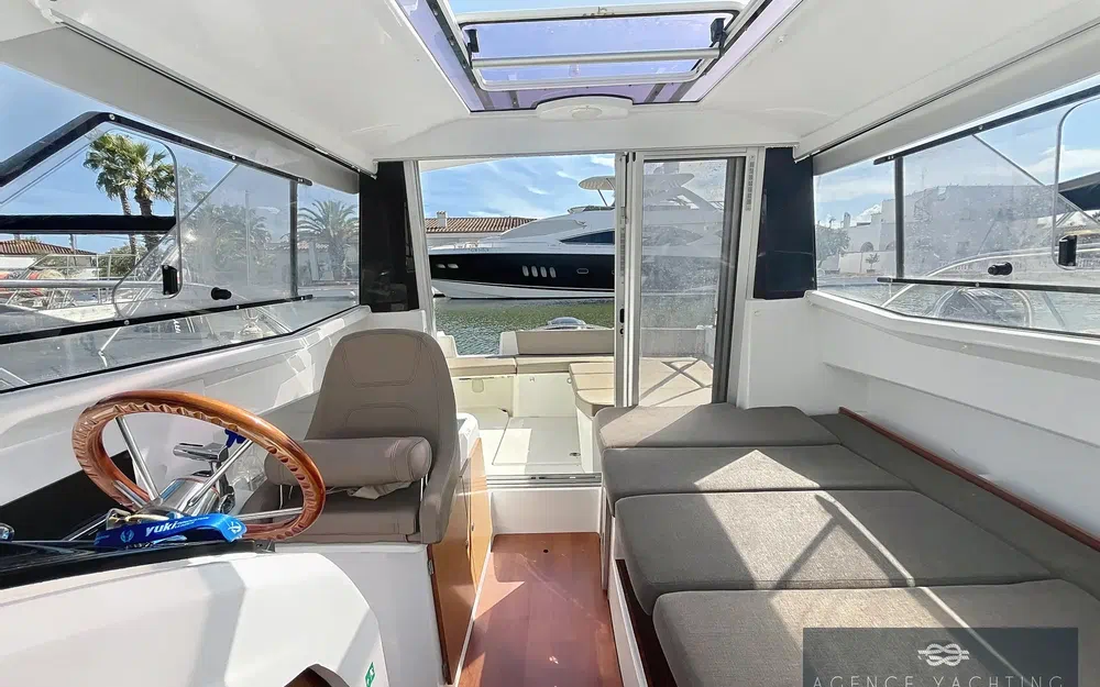 slider 3 Jeanneau Merry Fisher 755