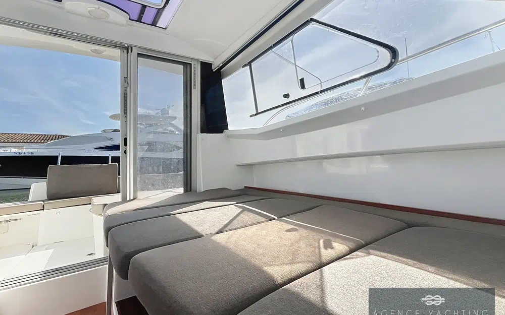 slider 8 Jeanneau Merry Fisher 755