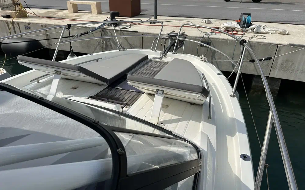 slider 11 Jeanneau Cap Camarat 10.5 WA