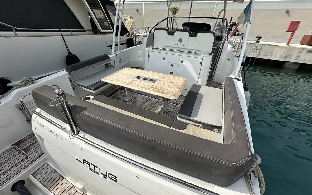 slider 20 Jeanneau Cap Camarat 10.5 WA