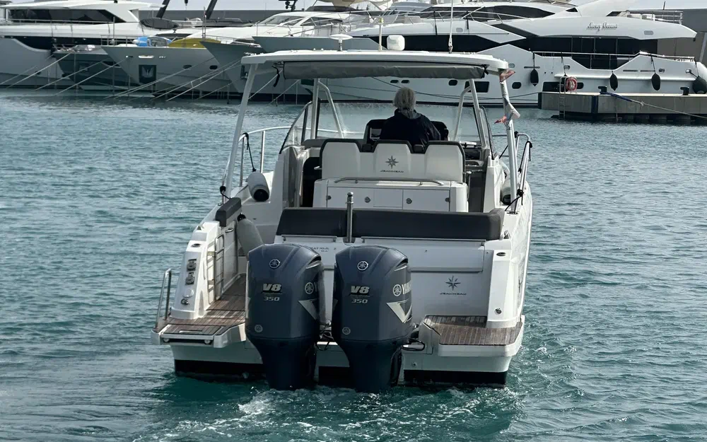 slider 7 Jeanneau Cap Camarat 10.5 WA