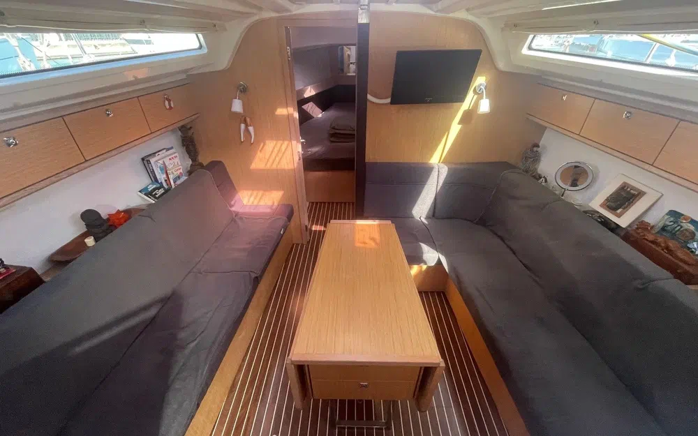 slider 14 Bavaria 37 Cruiser