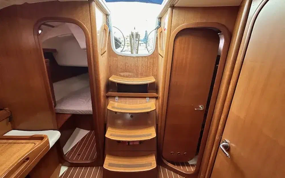 slider 3 Dufour 385 Grand Large