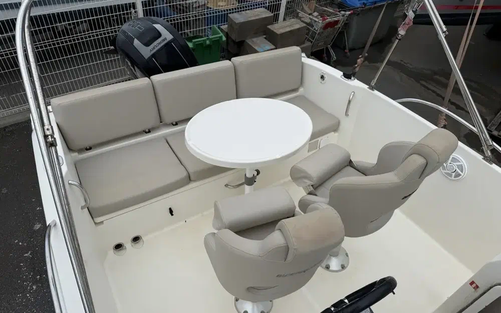 slider 6 Quicksilver Activ 675 Open