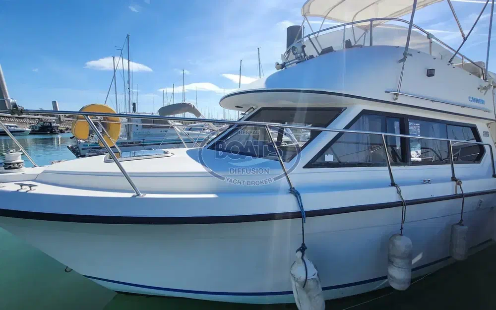 slider 1 Carver 26 Command Bridge