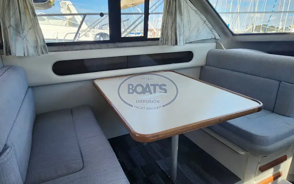 slider 5 Carver 26 Command Bridge