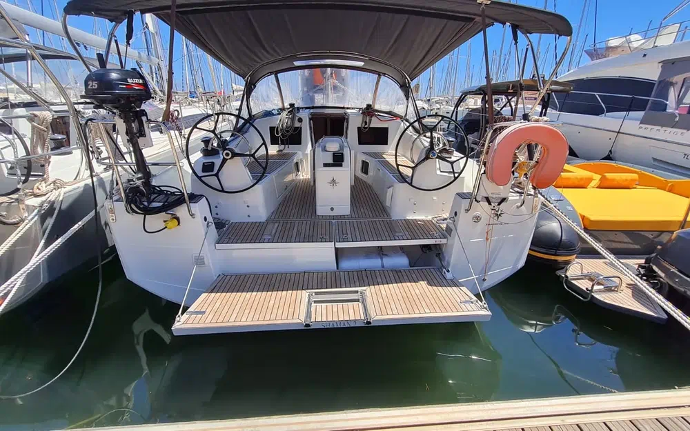 slider 0 Jeanneau Sun Odyssey 410