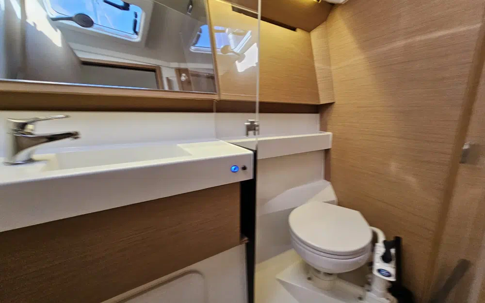 slider 15 Jeanneau Sun Odyssey 410