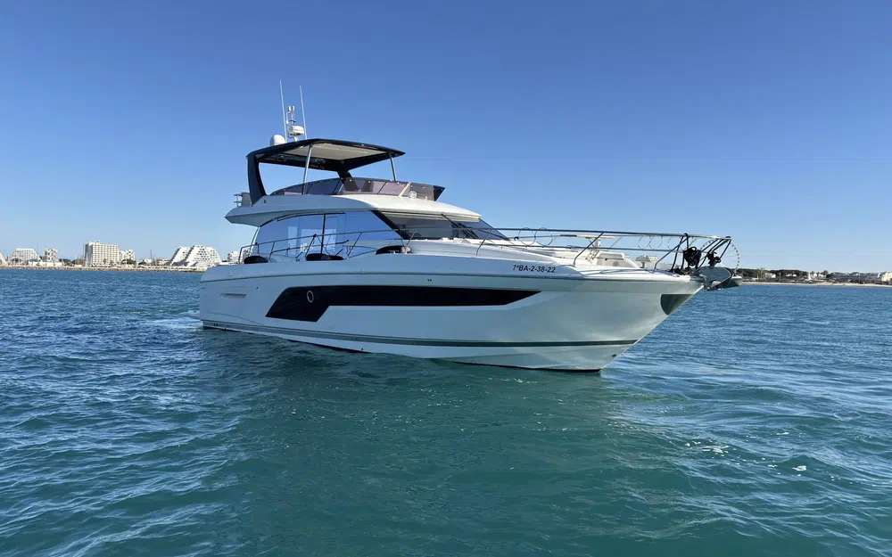 slider 35 Prestige Yachts 590 Fly