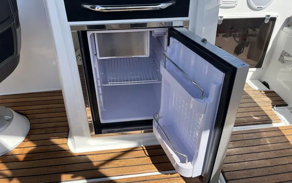 slider 11 Jeanneau Cap Camarat 7.5 BR