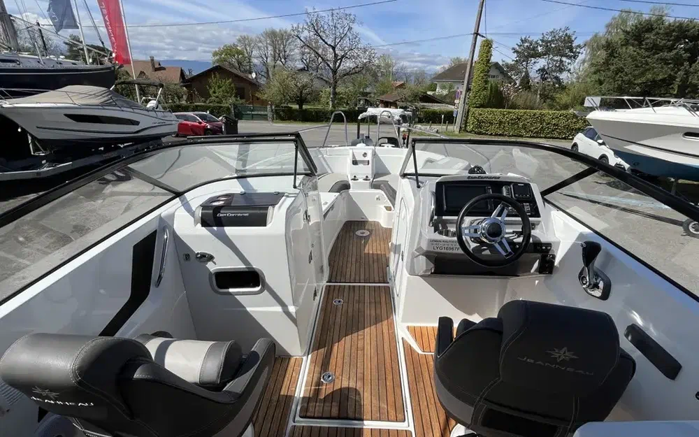 slider 7 Jeanneau Cap Camarat 7.5 BR