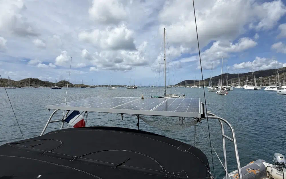 slider 18 Beneteau Oceanis 37 Limited Edition