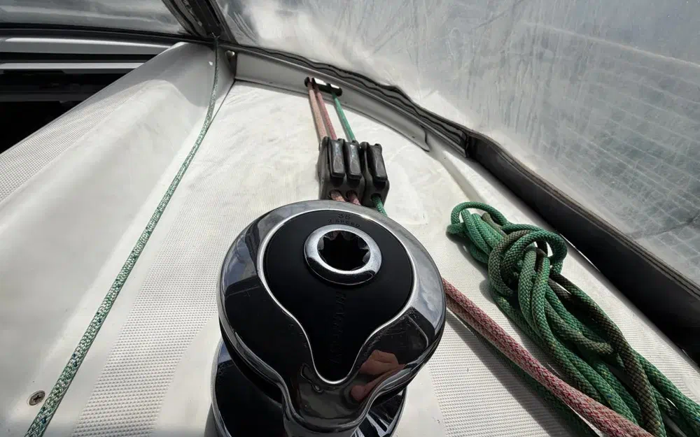 slider 21 Beneteau Oceanis 37 Limited Edition