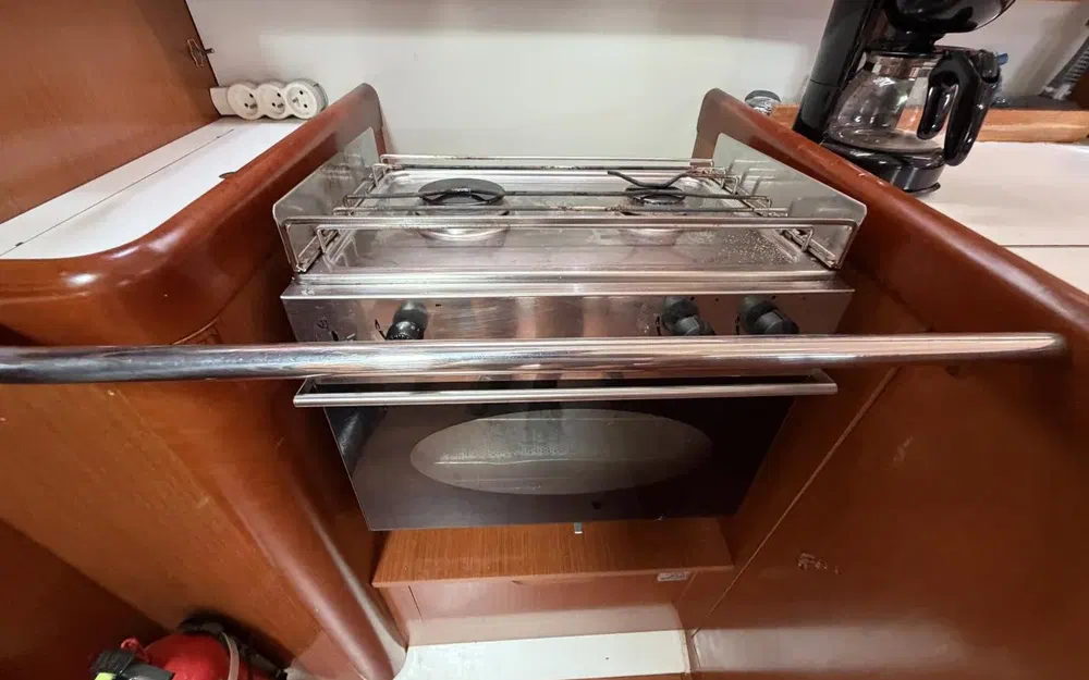 slider 25 Beneteau Oceanis 37 Limited Edition