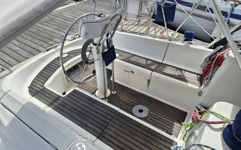 slider 2 Jeanneau Sun Odyssey 33.1