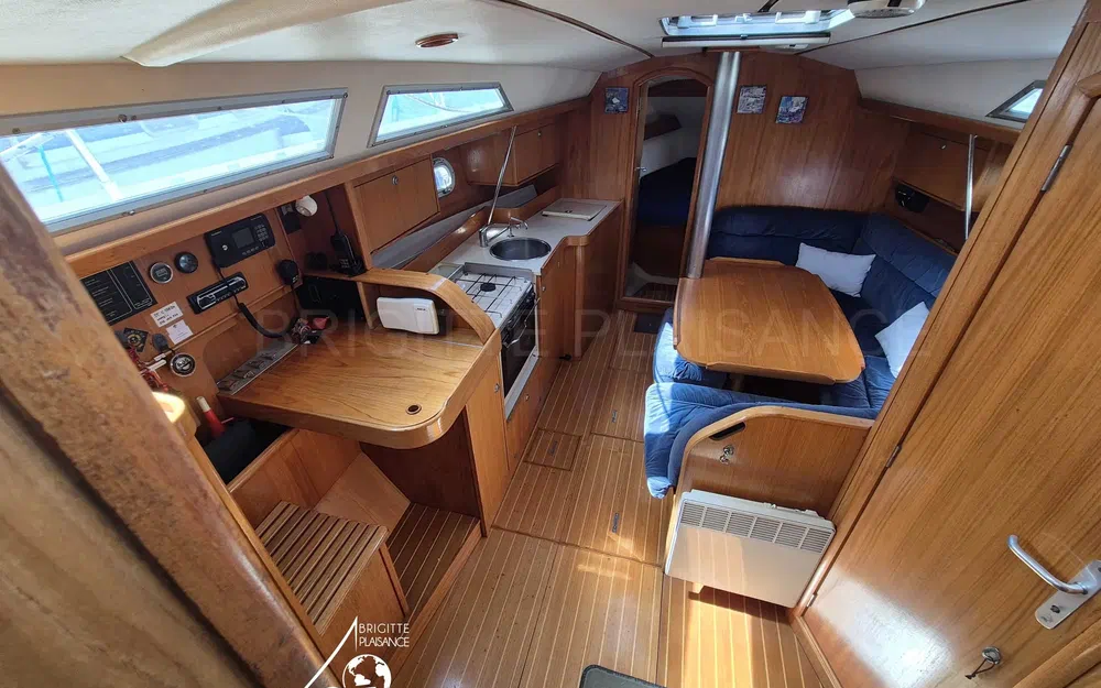 slider 4 Jeanneau Sun Odyssey 33.1