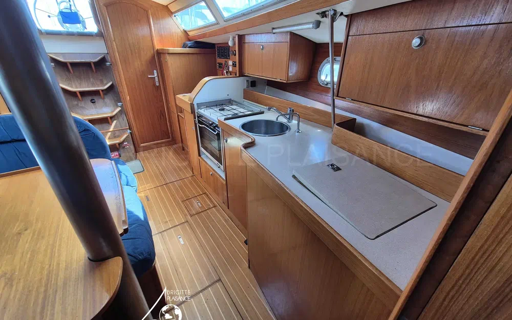 slider 6 Jeanneau Sun Odyssey 33.1